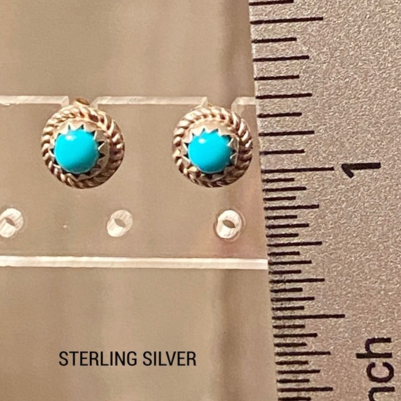 Zuni Serena Sanchez Sterling Silver & Turquoise Petit Snake Eye Post Earrings - Picture 6 of 9